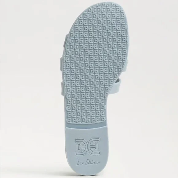 Sam Edelman Bay Jelly Slide Sandal
Color:Cape Blue Jelly Size:7 - Picture 11 of 13